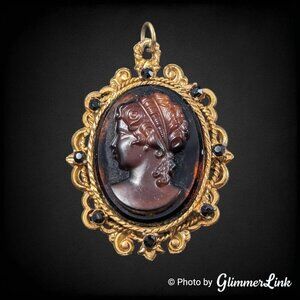 VTG Oval Root Beer Glass Lady Cameo Ornate Black Rhinestone Gold Tone Pendant